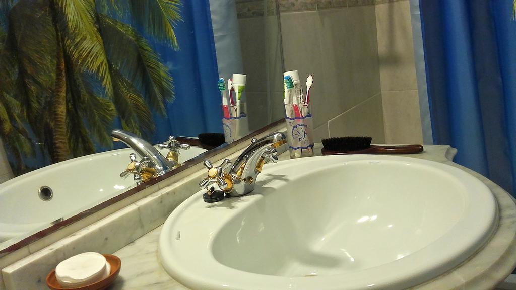 Charming With Sea View Apartman Monte Gordo Szoba fotó